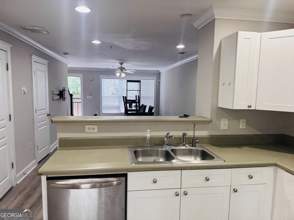 490 Barnett Shoals RD Athens, GA 30605