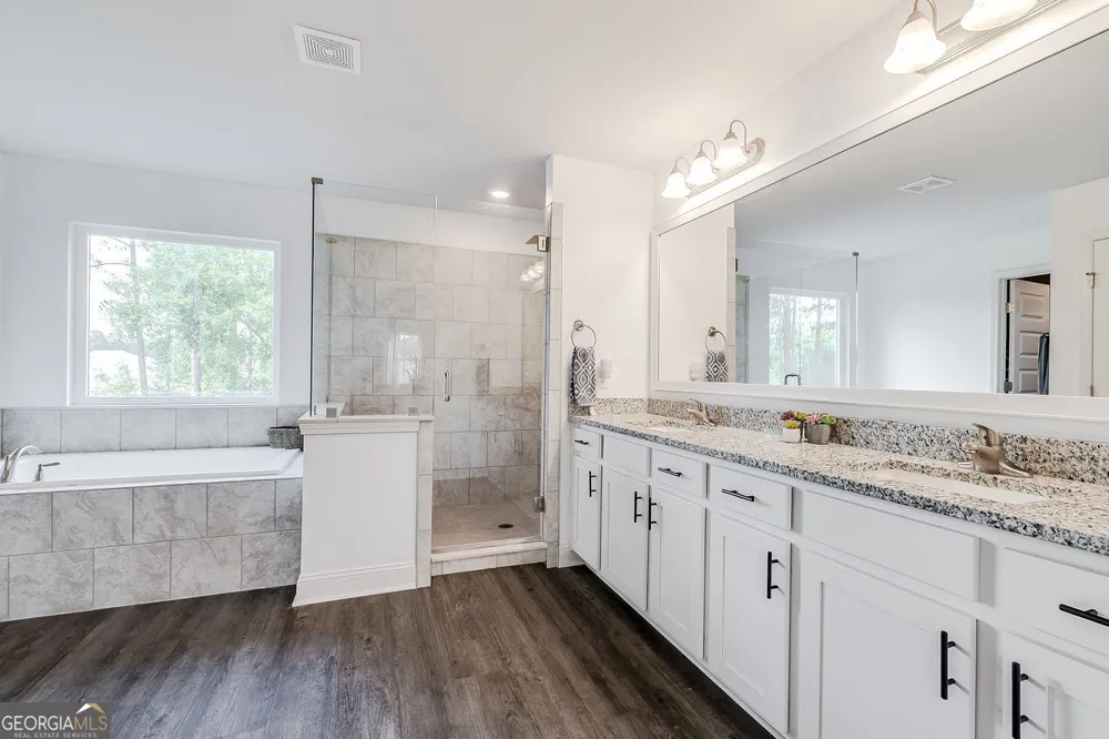 130 Sapphire CIR Guyton, GA 31312