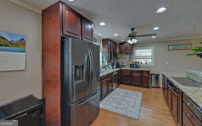 95 Windjammer DR Hiawassee, GA 30546