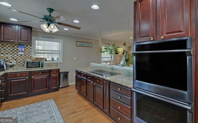 95 Windjammer DR Hiawassee, GA 30546