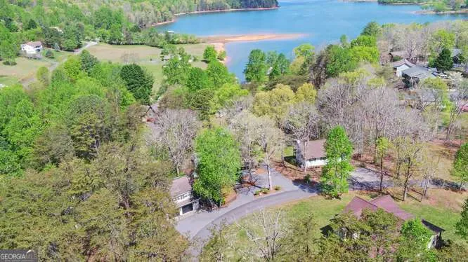95 Windjammer DR Hiawassee, GA 30546