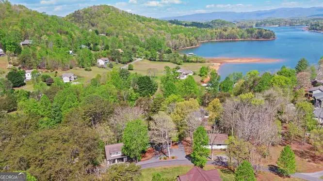 95 Windjammer DR Hiawassee, GA 30546
