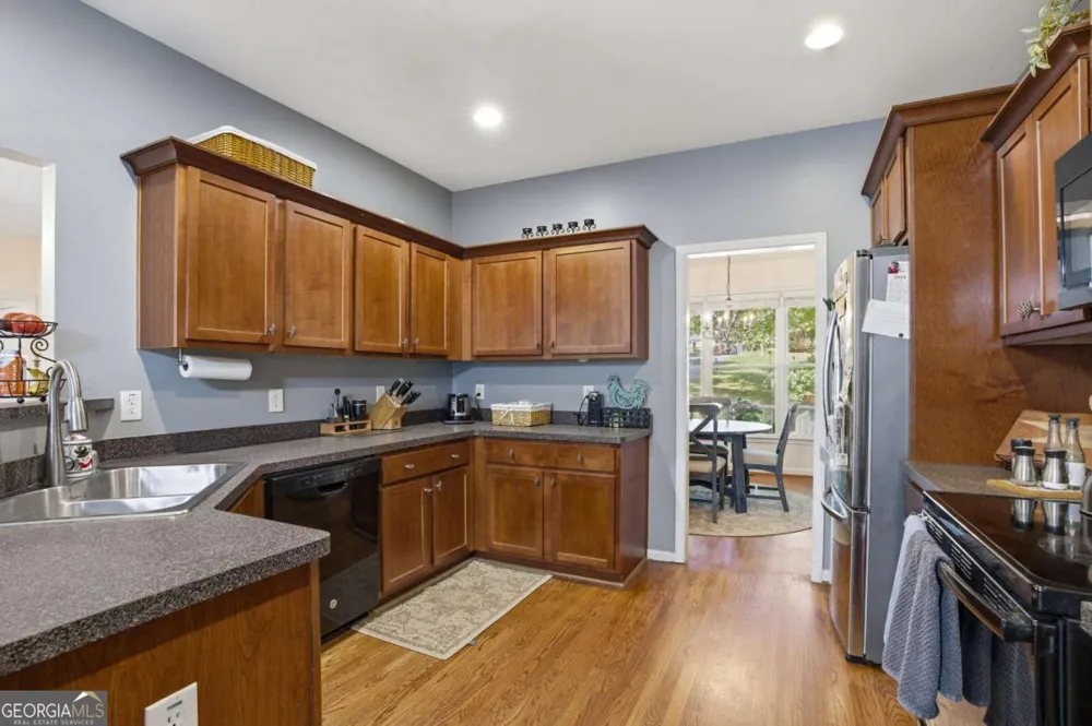 12 Laurel WAY NE White, GA 30184