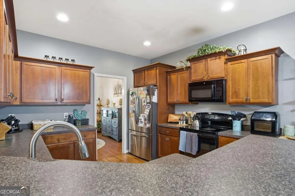 12 Laurel WAY NE White, GA 30184