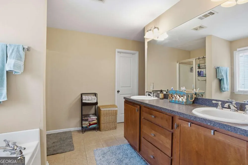12 Laurel WAY NE White, GA 30184