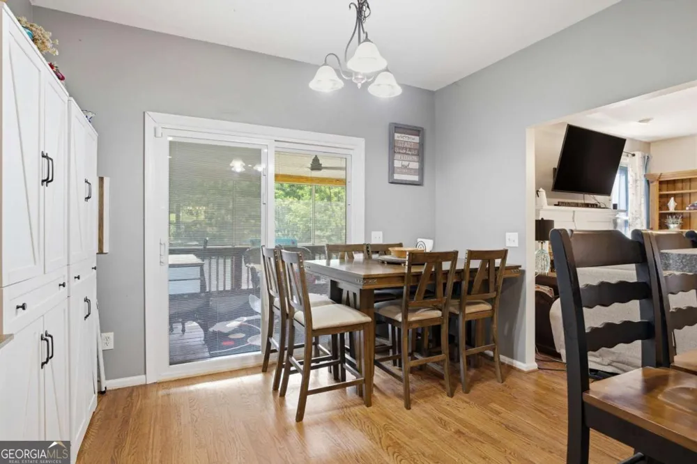 12 Laurel WAY NE White, GA 30184