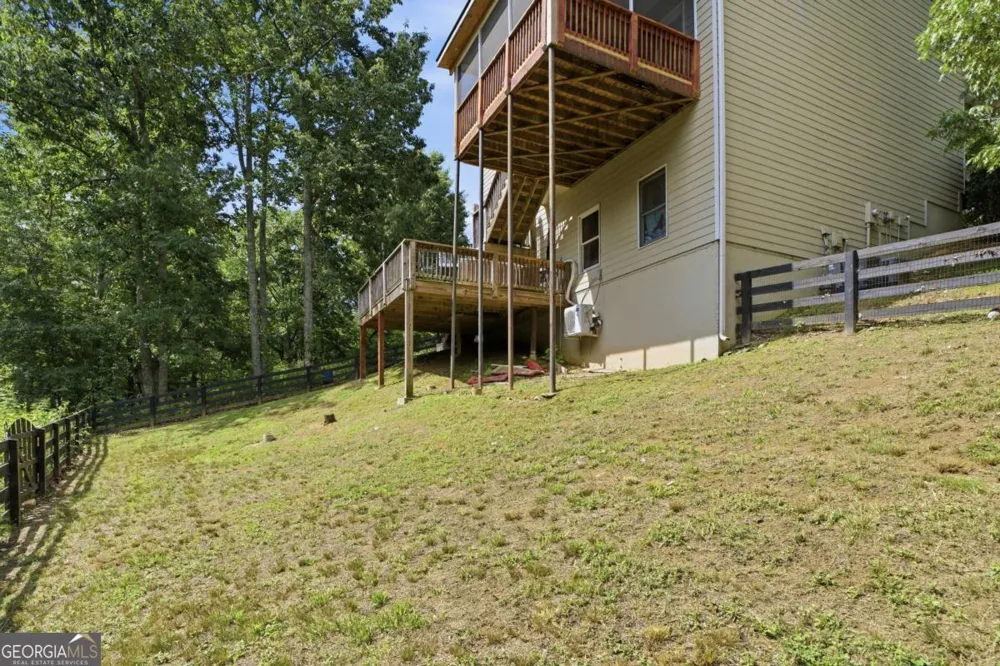 12 Laurel WAY NE White, GA 30184