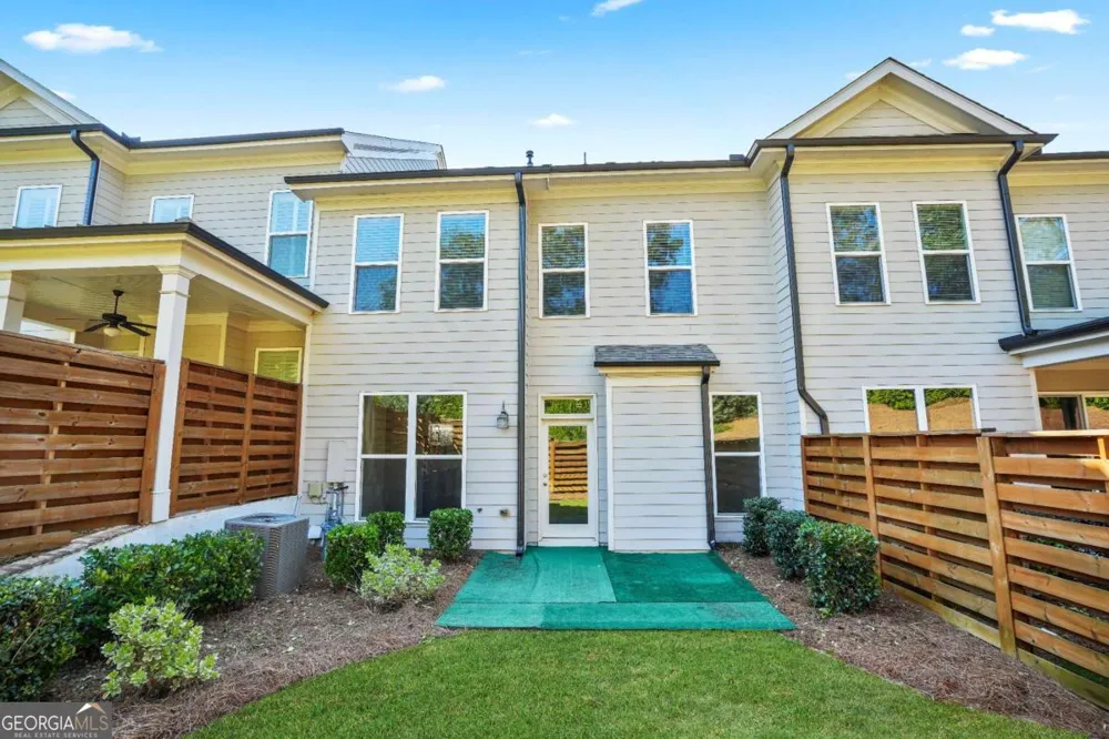 1011 Towneship WAY Roswell, GA 30075