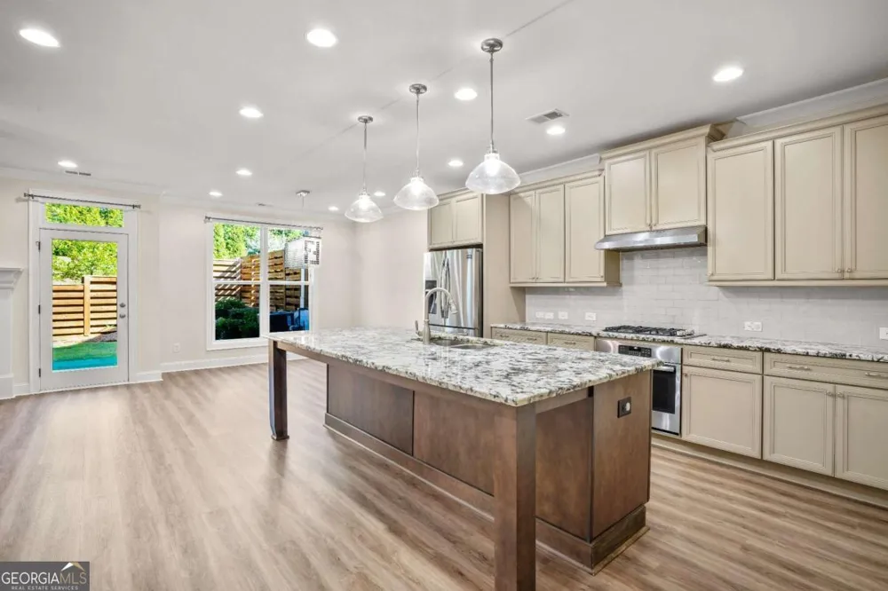 1011 Towneship WAY Roswell, GA 30075