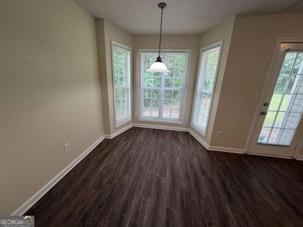 211 Ravenwood CT Bethlehem, GA 30620