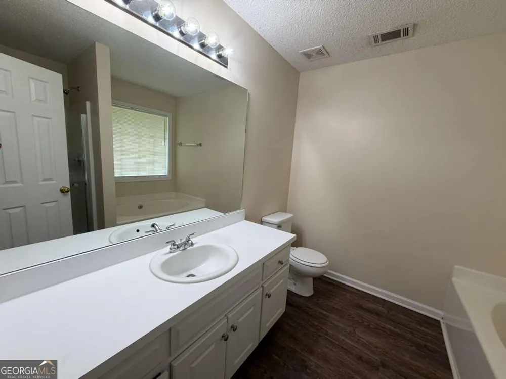 211 Ravenwood CT Bethlehem, GA 30620