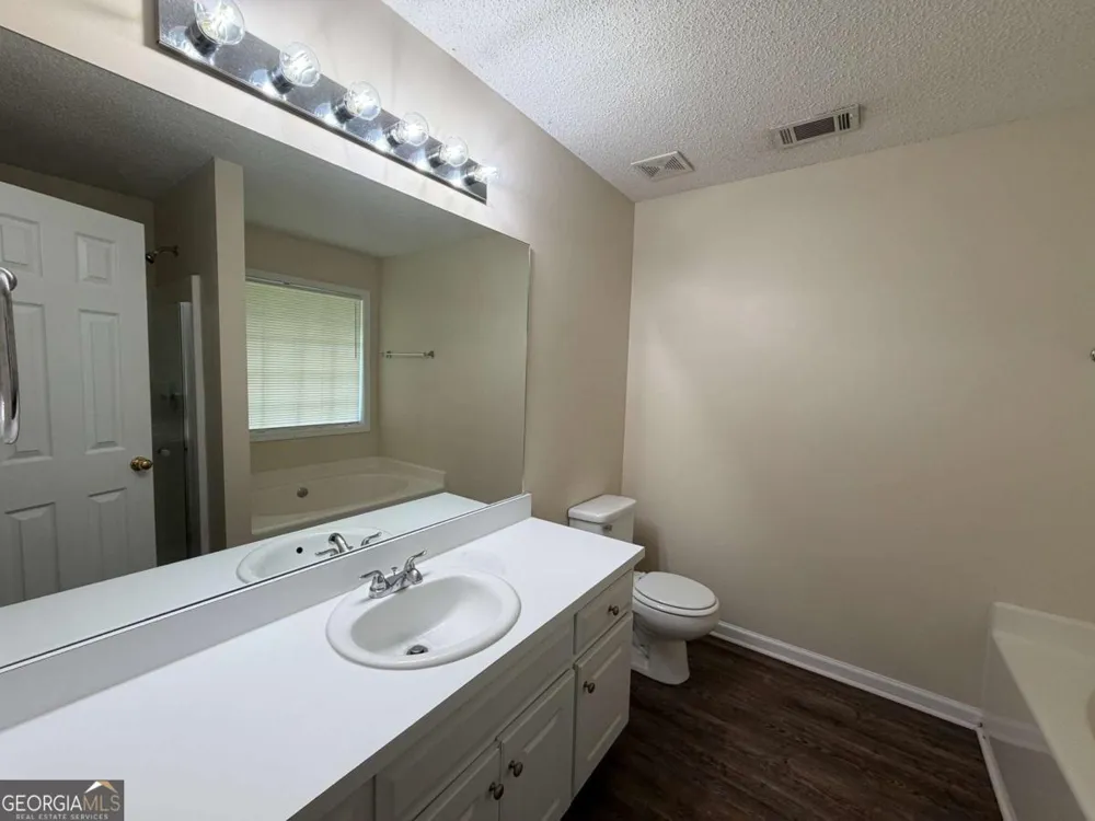 211 Ravenwood CT Bethlehem, GA 30620