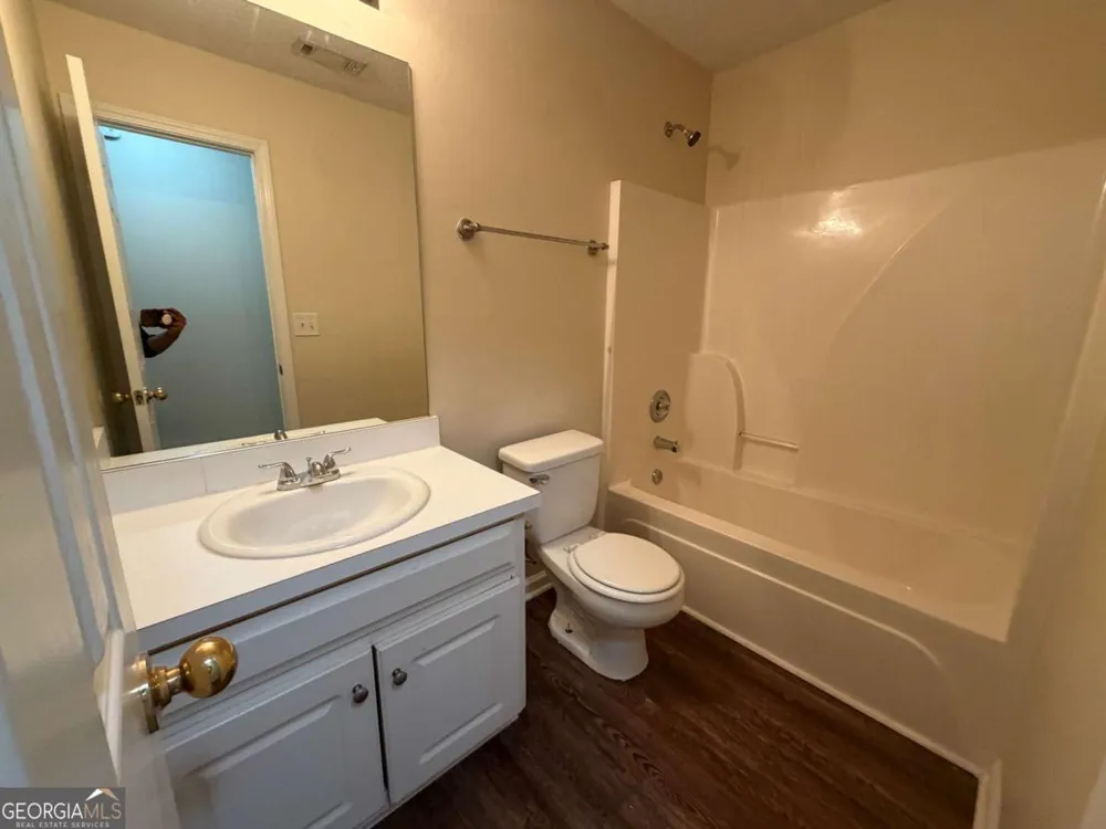211 Ravenwood CT Bethlehem, GA 30620