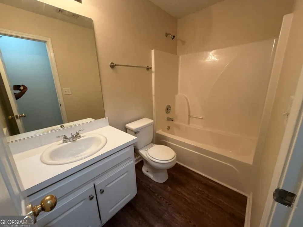 211 Ravenwood CT Bethlehem, GA 30620