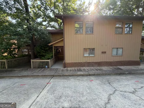 1702 PINE TREE DR
