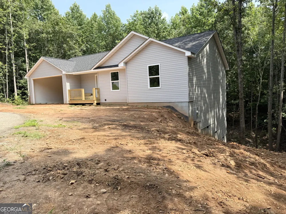 569 Day Star LN Mount Airy, GA 30563