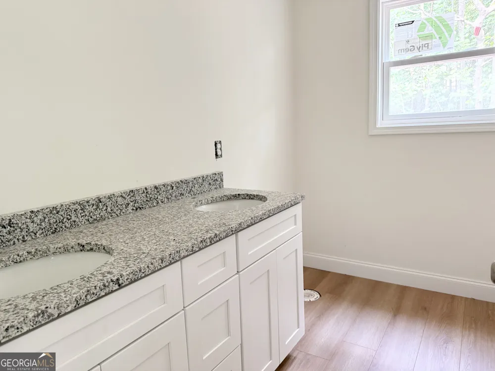 569 Day Star LN Mount Airy, GA 30563