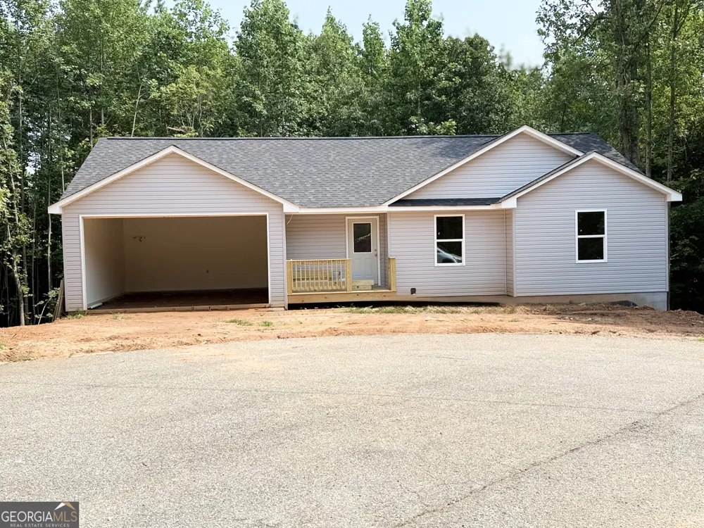 569 Day Star LN Mount Airy, GA 30563