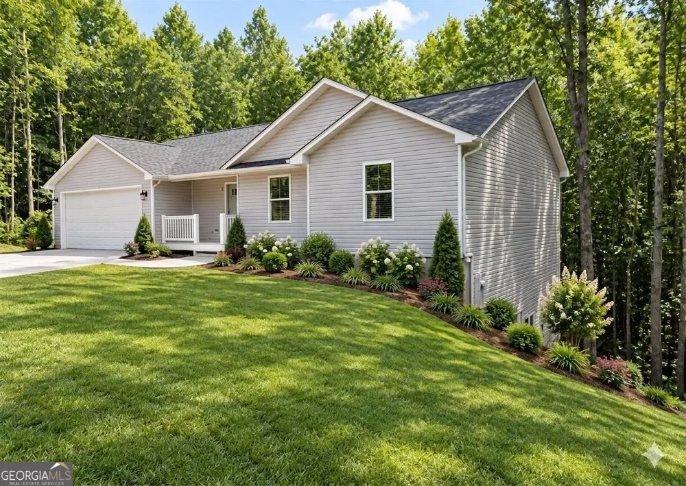 569 Day Star LN Mount Airy, GA 30563