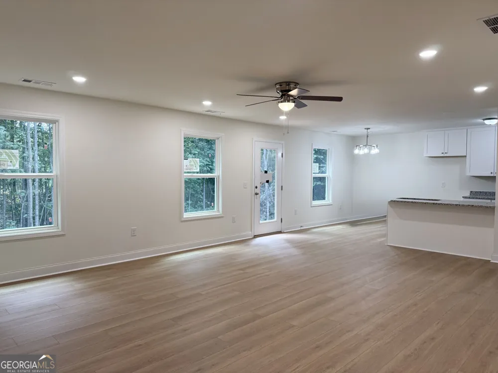 569 Day Star LN Mount Airy, GA 30563