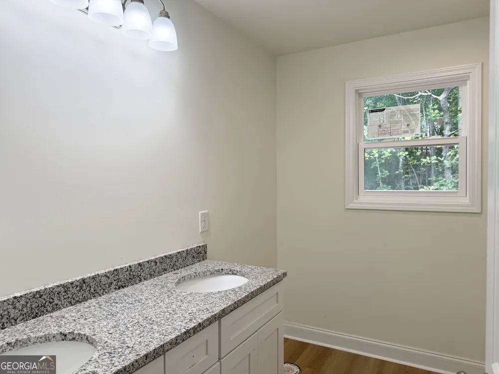 569 Day Star LN Mount Airy, GA 30563