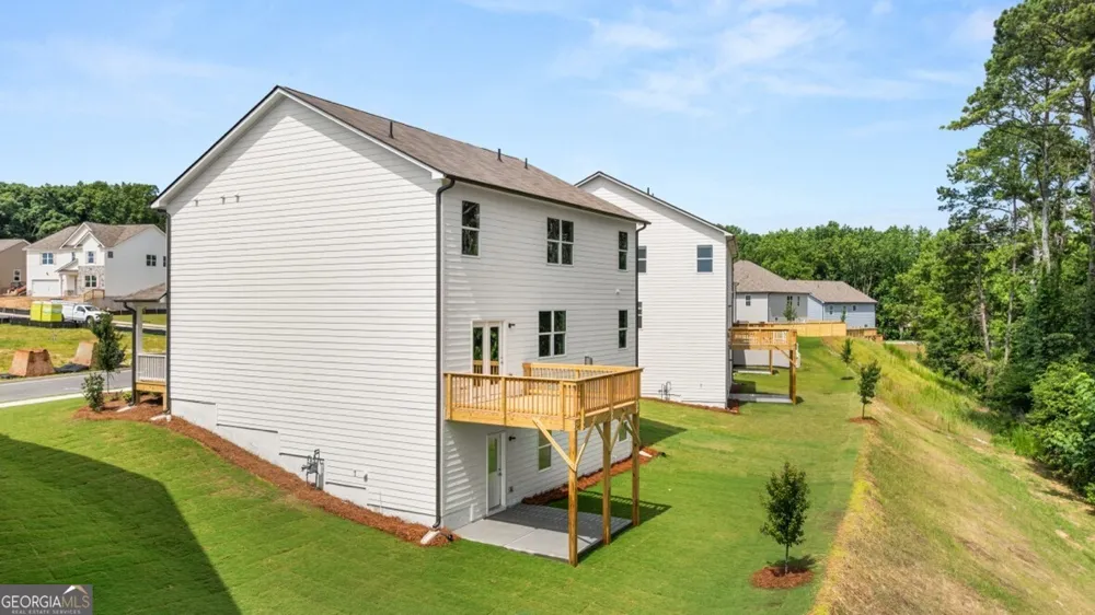 1391 Lincoln LN Braselton, GA 30517