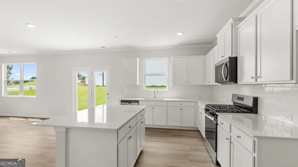 1356 Lincoln LN Braselton, GA 30517