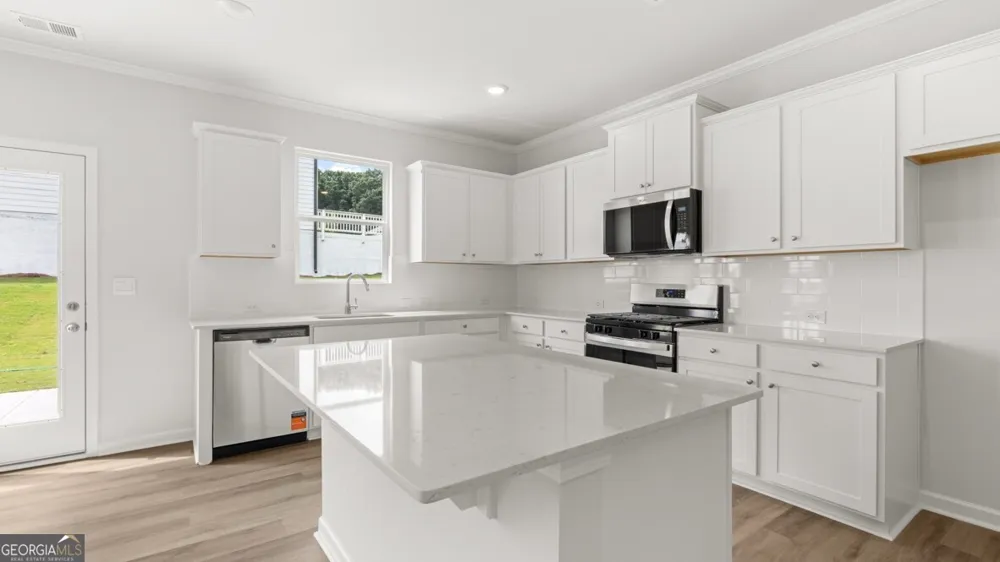 1356 Lincoln LN Braselton, GA 30517