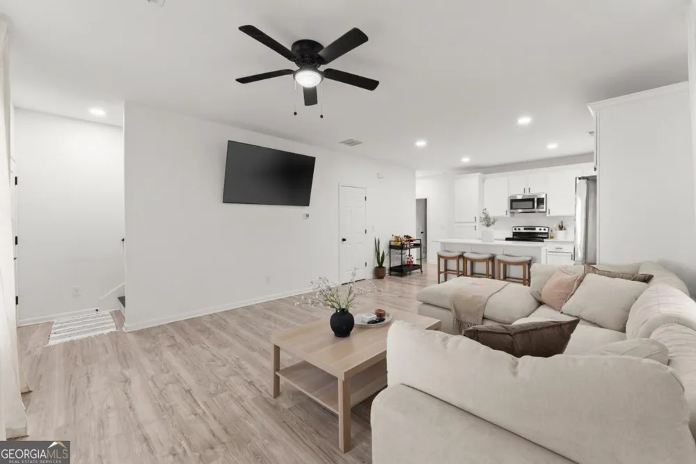 6503 Narramore WAY Lula, GA 30554