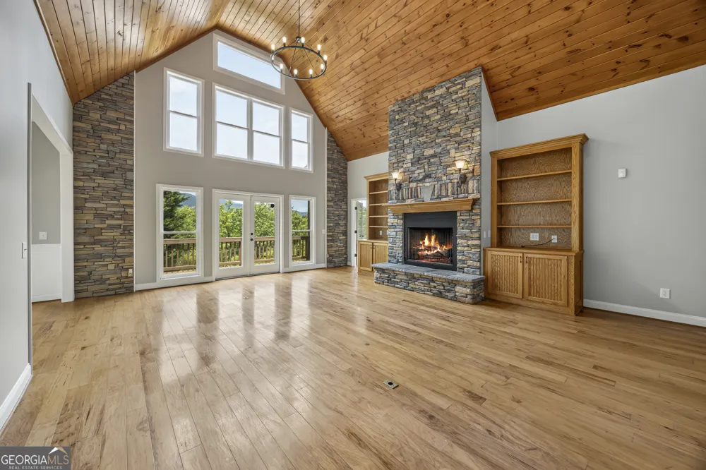 482 Miners Mountain RD Sautee Nacoochee, GA 30571