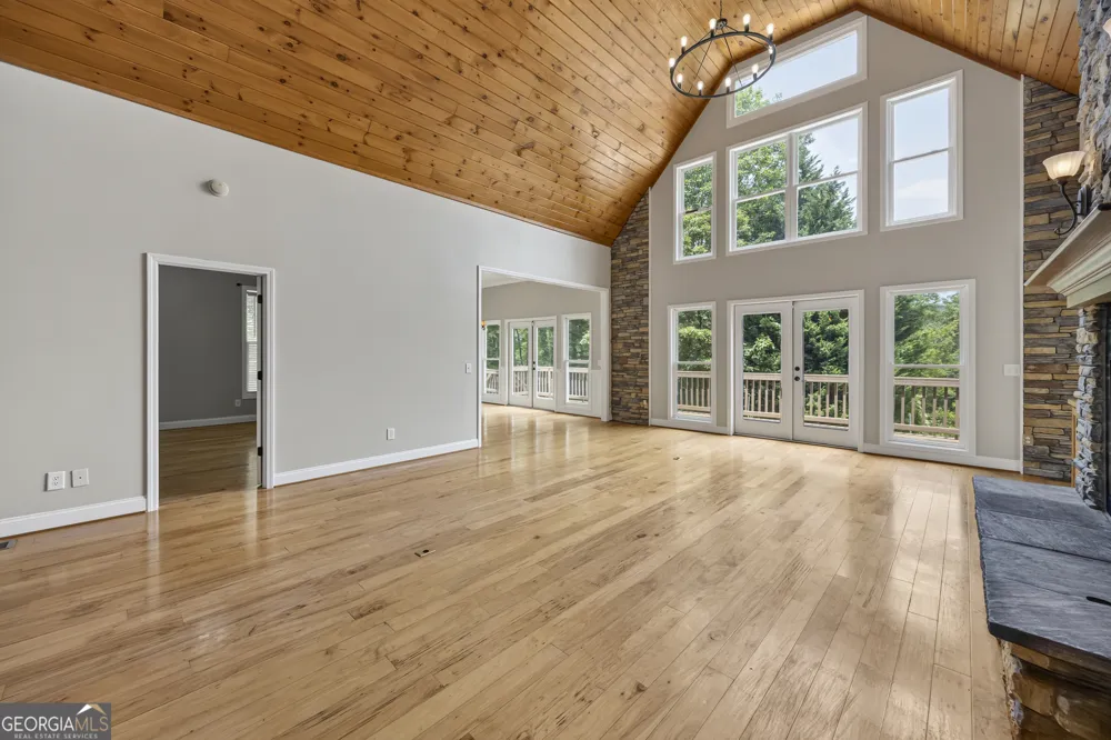 482 Miners Mountain RD Sautee Nacoochee, GA 30571