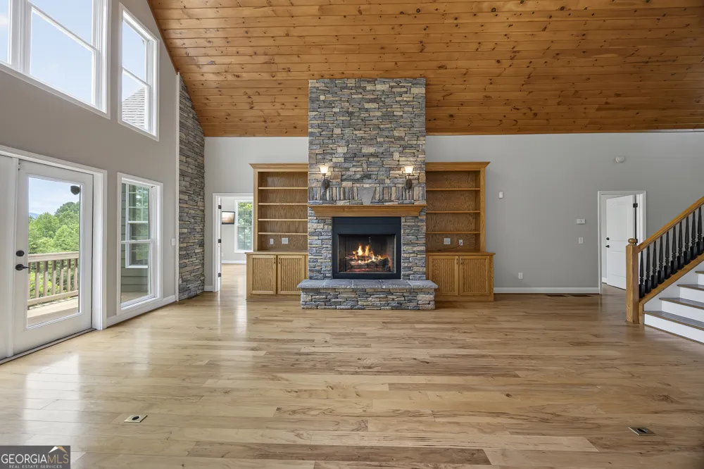 482 Miners Mountain RD Sautee Nacoochee, GA 30571