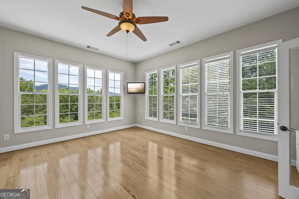 482 Miners Mountain RD Sautee Nacoochee, GA 30571