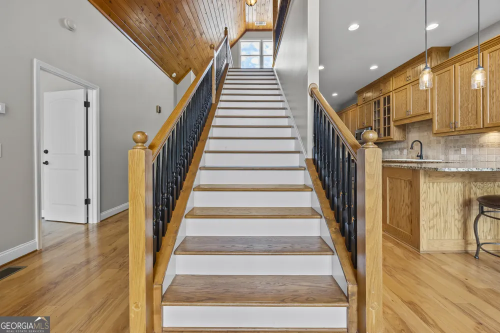 482 Miners Mountain RD Sautee Nacoochee, GA 30571