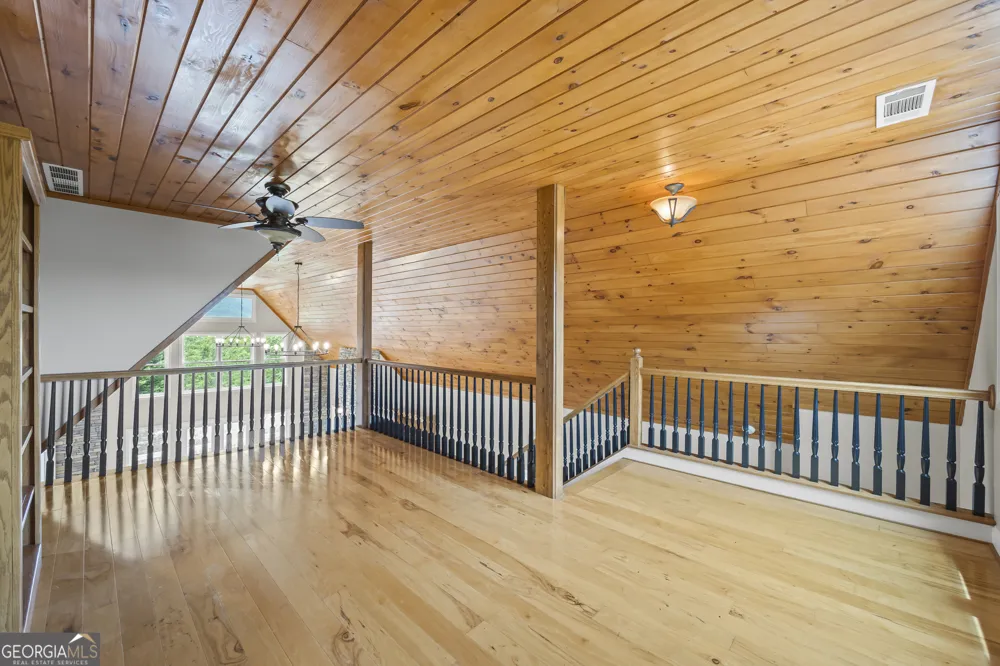 482 Miners Mountain RD Sautee Nacoochee, GA 30571