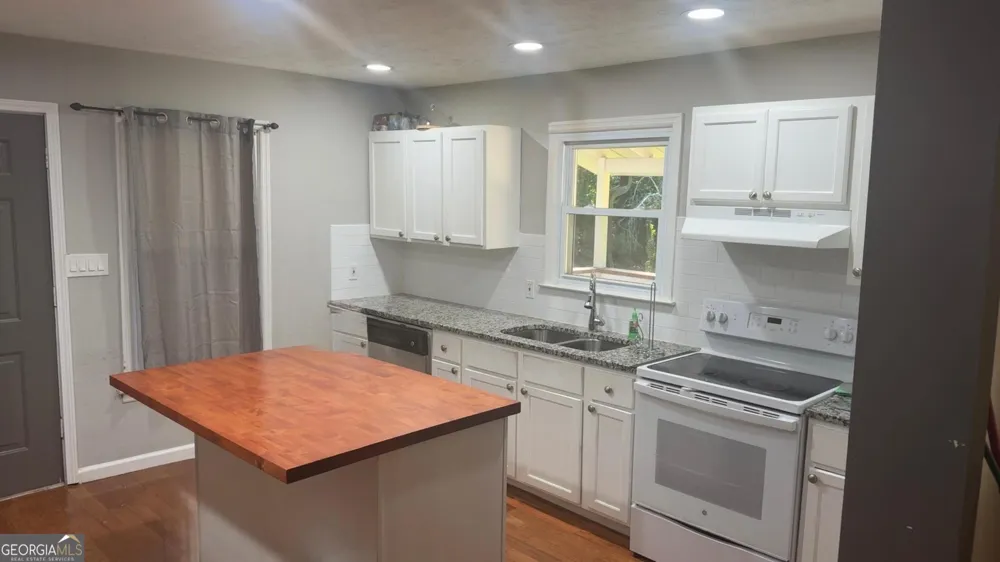 1163 Kinney Mill RD Mount Airy, GA 30563