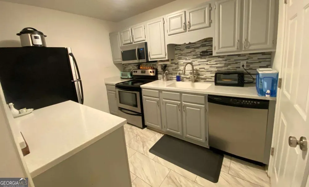 3934 WOODRIDGE WAY Tucker, GA 30084