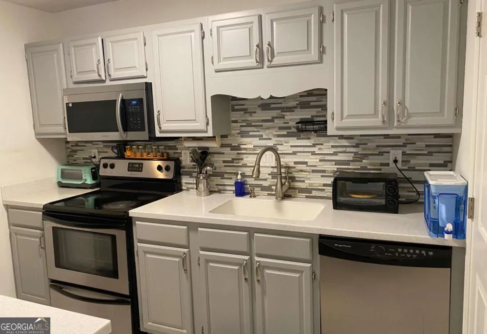 3934 WOODRIDGE WAY Tucker, GA 30084