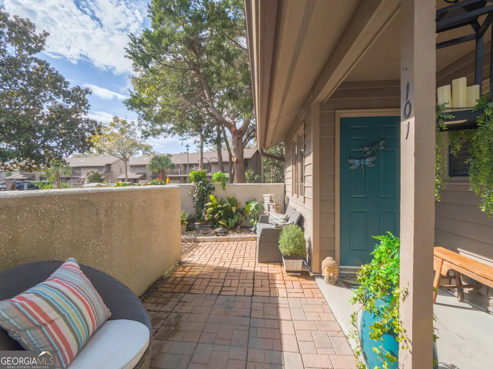 101 Barkentine CT St. Simons, GA 31522