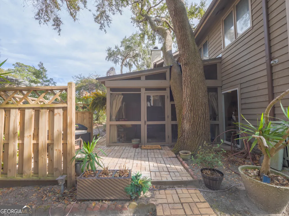 101 Barkentine CT St. Simons, GA 31522