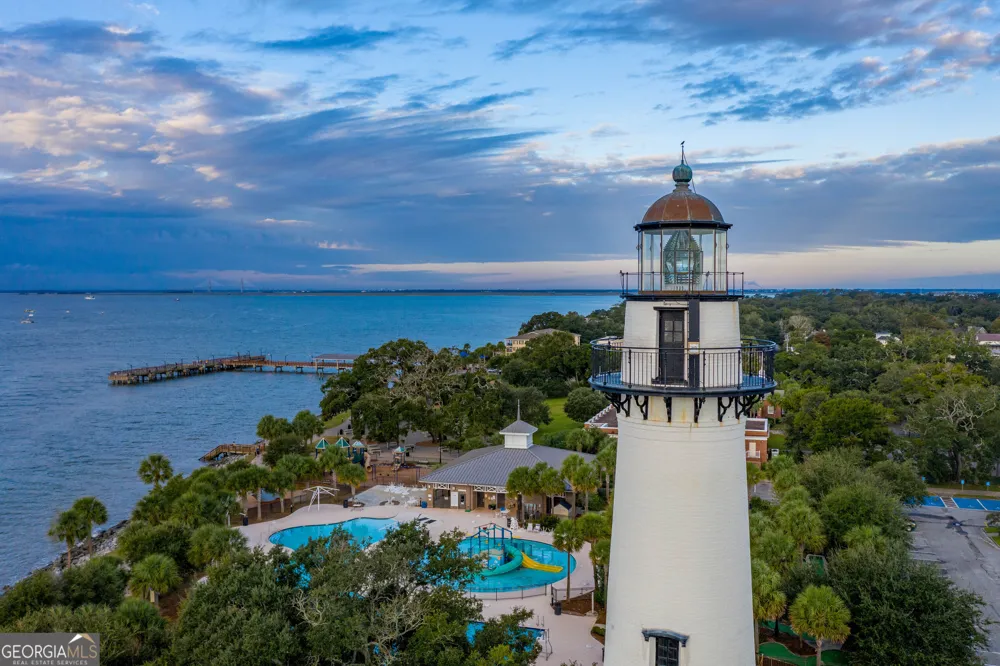 101 Barkentine CT St. Simons, GA 31522