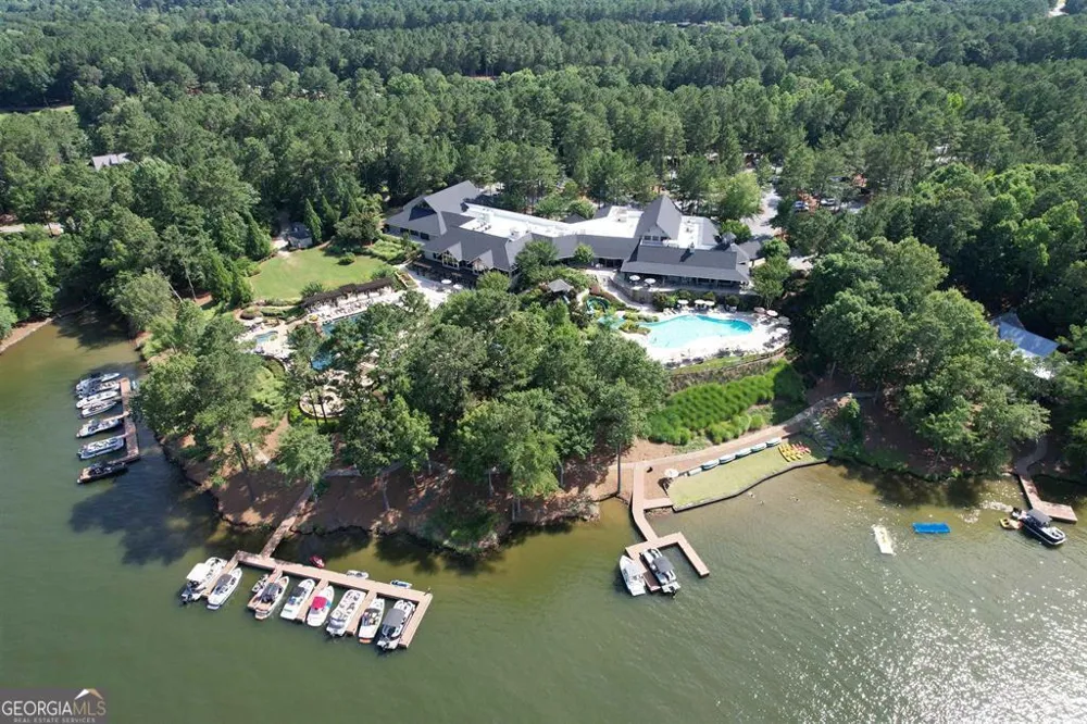 1020C Tailwater Greensboro, GA 30642
