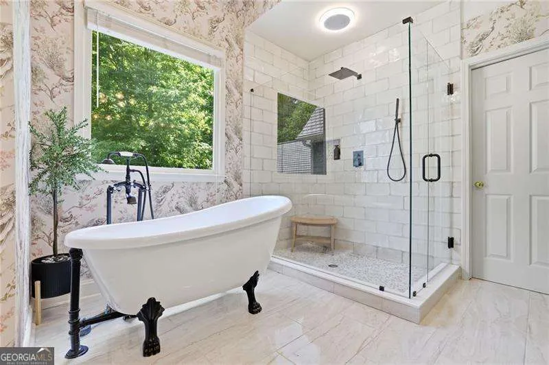 360 Coach House LN Milton, GA 30004