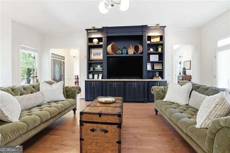360 Coach House LN Milton, GA 30004