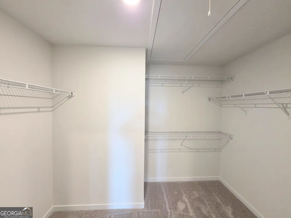 1323 Farmers LOOP Austell, GA 30106