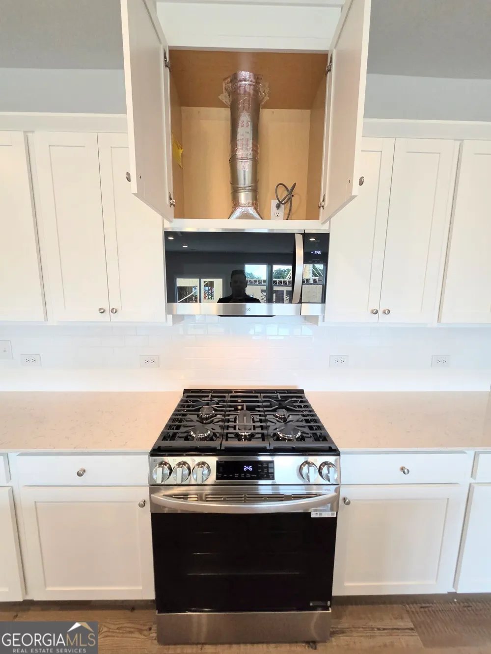 1323 Farmers LOOP Austell, GA 30106