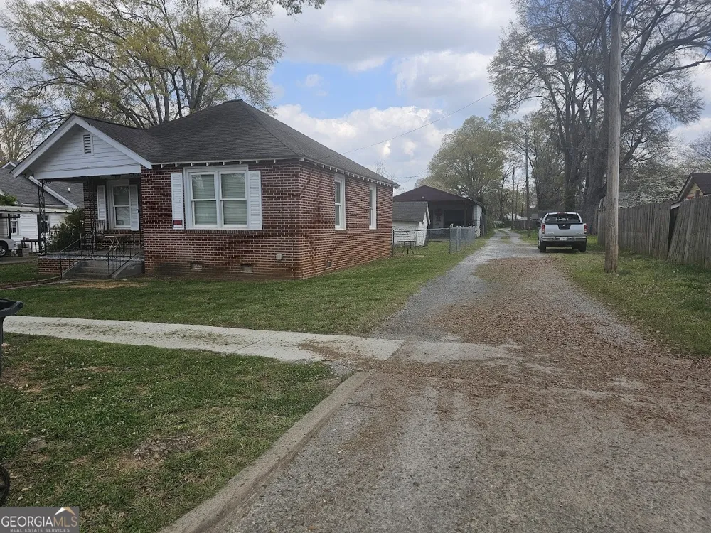 2001 First AVE Rockmart, GA 30153