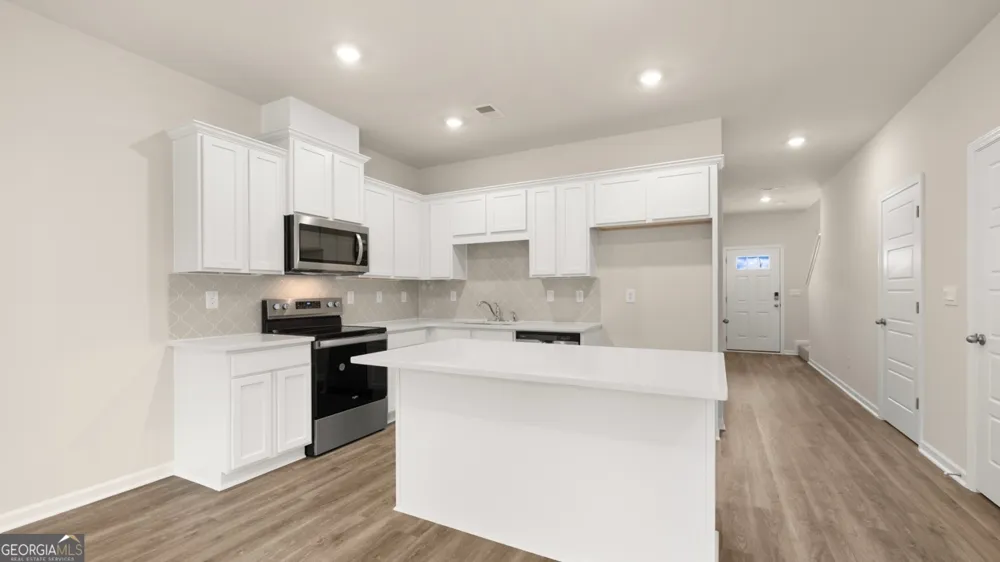 206 Kenmore CIR Perry, GA 31069