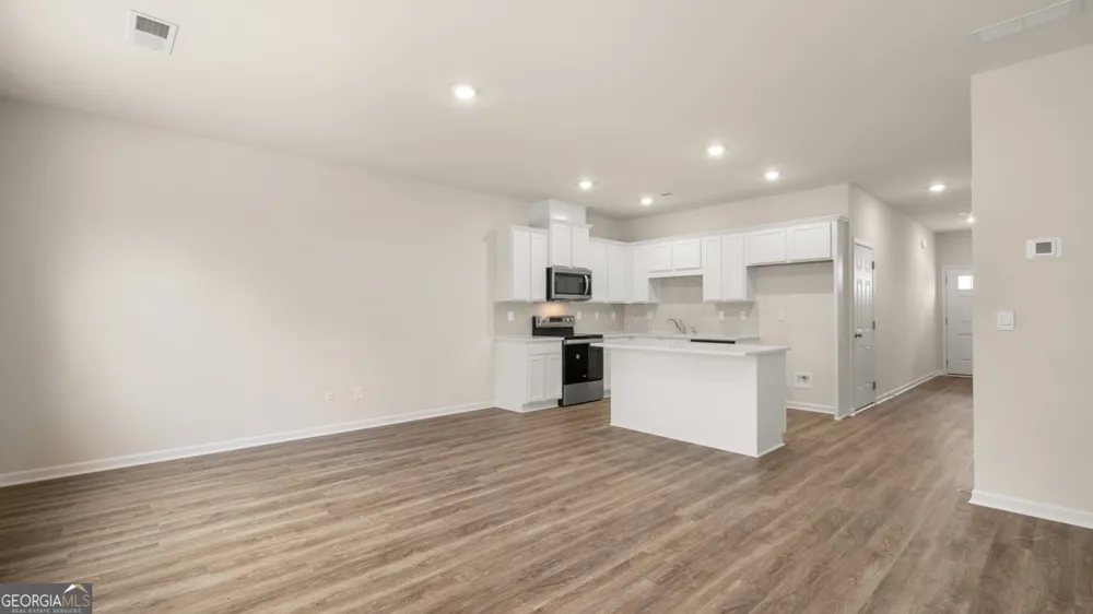 206 Kenmore CIR Perry, GA 31069