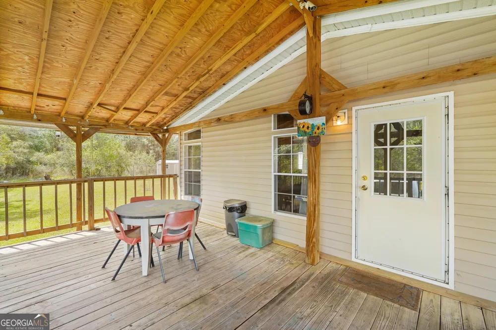 1298 Lee RD Pembroke, GA 31321